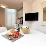 公寓 Magnolia 萨罗